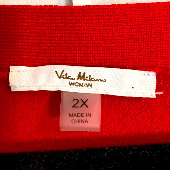 Red sweater with Crystal accent - Picture 2 of 3